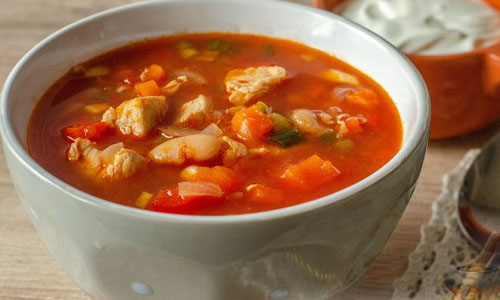 томатный суп с курицей